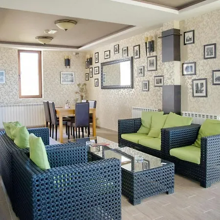 Kophill L36 Milmari Apartment *