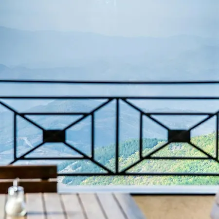 아파트 Kophill L36 Milmari