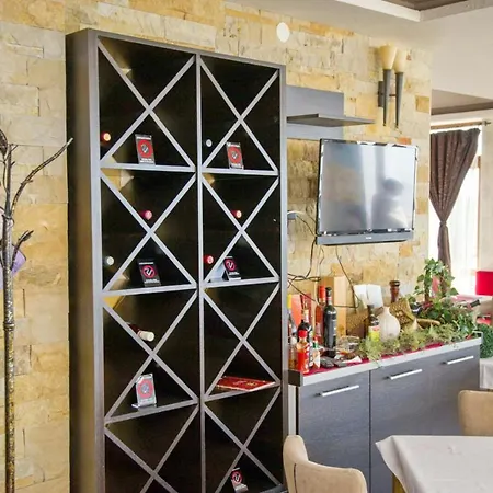 Kophill L36 Milmari Apartment *