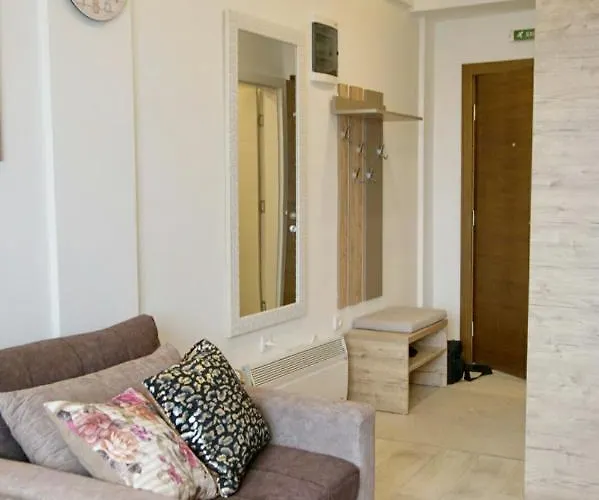 Kophill L36 Milmari Апартаменты *